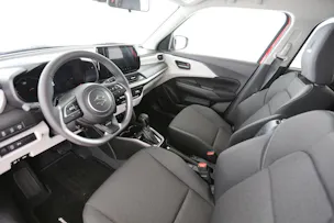 Suzuki Swift 1.2 Sakura Top Hybrid