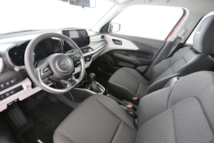 image du véhicule SUZUKI Swift 1.2 Sakura Top Hybrid