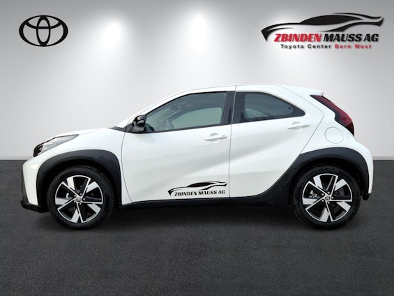 Vehicle image 2 Vehicle image 2