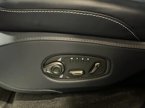 image du véhicule ASTON MARTIN DBX S 4.0 V8 Bi-Turbo