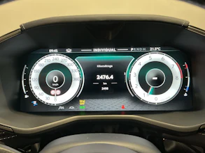 https://vehicle.imgix.net/4170317/583392dc-eb17-407c-b0d8-3aa60bebd836.jpg