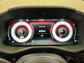 https://vehicle.imgix.net/4170317/a1d8f807-8bc7-457a-a480-6cfb80204c16.jpg