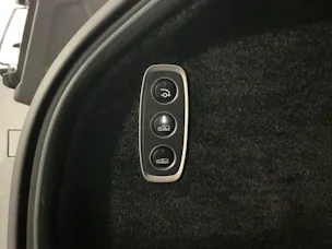 ASTON MARTIN DBX S 4.0 V8 Bi-Turbo