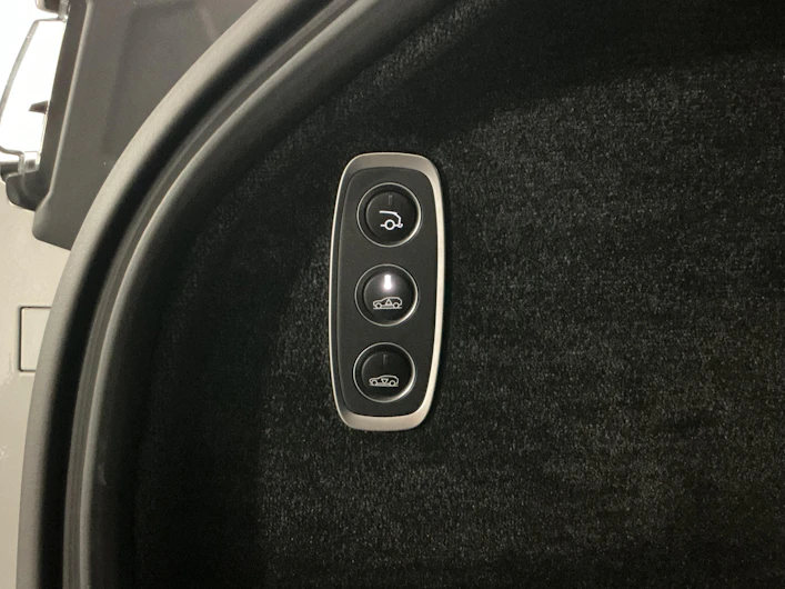 image du véhicule ASTON MARTIN DBX