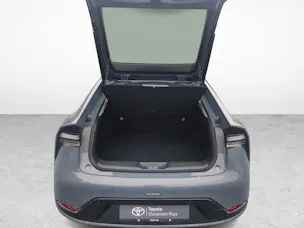 Toyota Prius 2.0 Plug-In-Hybrid Style