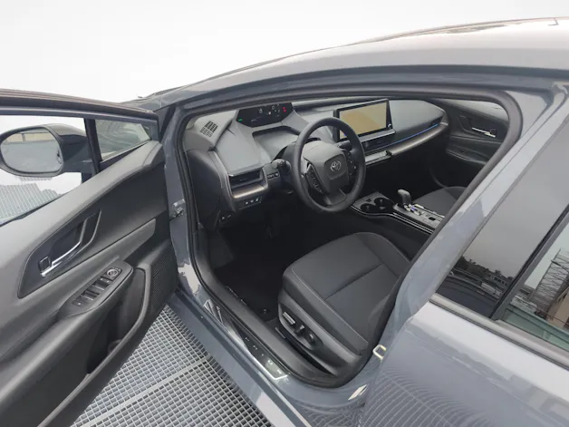 Toyota Prius 2.0 Plug-In-Hybrid Style
