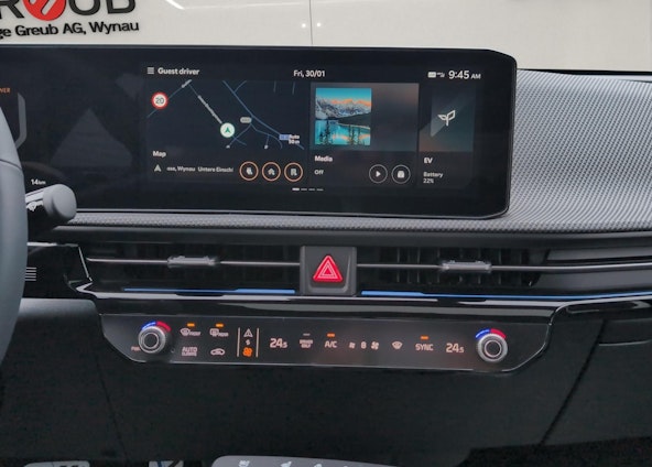 Vehicle image 12 Vehicle image 12