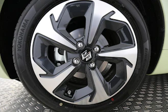 https://vehicle.imgix.net/4170336/a3b971e5-7fff-4583-9130-d38d32c04614.jpg