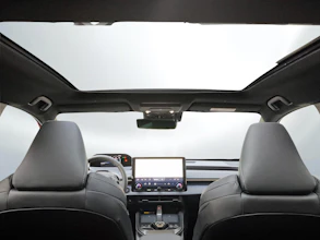 https://vehicle.imgix.net/4170360/0a6b07c4-6edf-4f0c-9d92-2fc5fa41d4d2.jpg