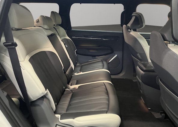 Fahrzeugbild 8 Fahrzeugbild 8