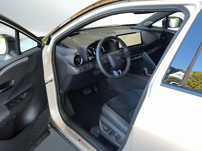 image du véhicule TOYOTA C-HR