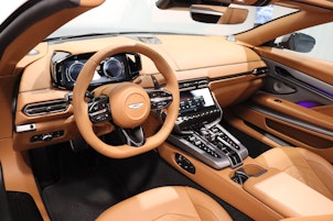 Vehicle image ASTON MARTIN Vanquish Volante 5.2 V12 Bi-Turbo