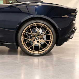 ASTON MARTIN Vanquish Volante 5.2 V12 Bi-Turbo