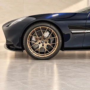 ASTON MARTIN Vanquish Volante 5.2 V12 Bi-Turbo