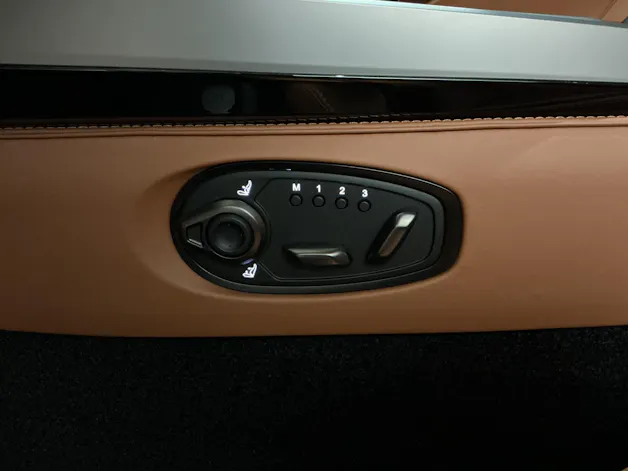 ASTON MARTIN Vanquish Volante 5.2 V12 Bi-Turbo