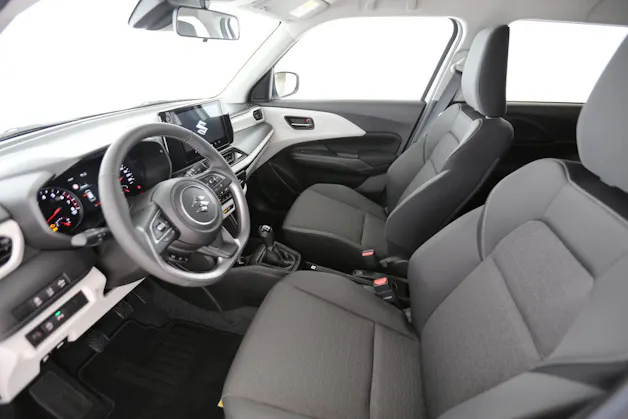Suzuki Swift 1.2 Sakura Hybrid 4x4