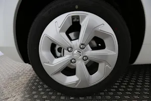 Suzuki Swift 1.2 Sakura Hybrid 4x4