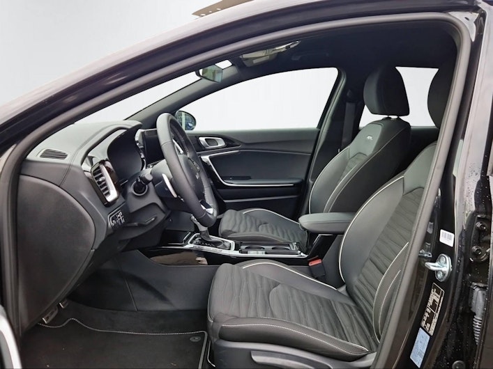 Vehicle image KIA CEED