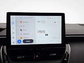 https://vehicle.imgix.net/4170473/442ee7f3-811d-4b0f-b93d-b06956af52bf.jpg