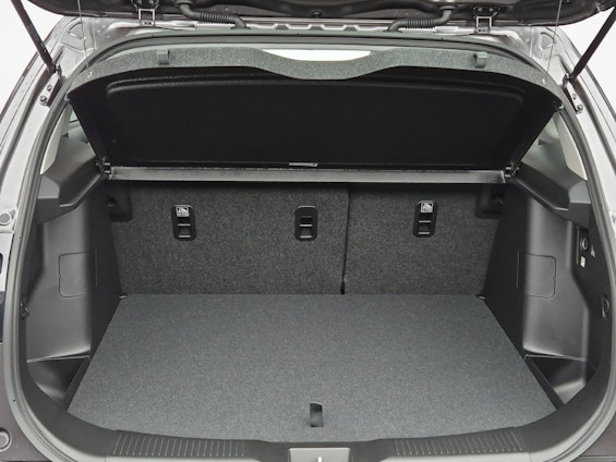 Vehicle image 16 Vehicle image 16