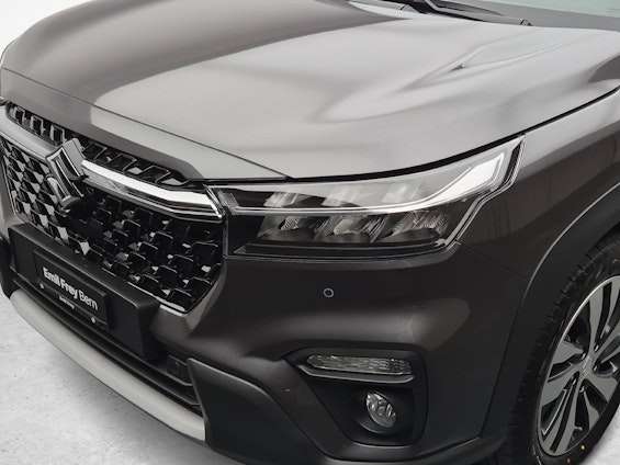 Vehicle image 18 Vehicle image 18