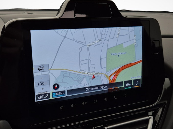 Vehicle image SUZUKI S-CROSS