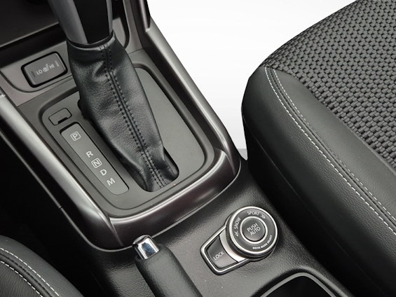 Vehicle image 9 Vehicle image 9