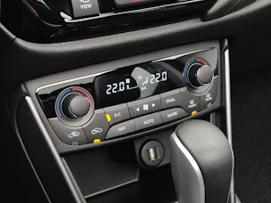 Suzuki S-Cross 1.4 T Sakura Top Hybrid 4x4 - ab 1.99% Leasing