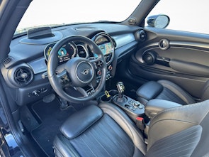 Vehicle image MINI F56 Cooper SE