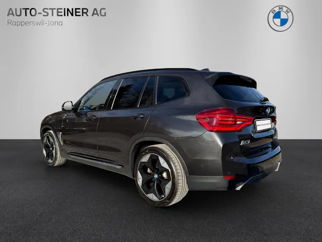 BMW iX3 Impressive