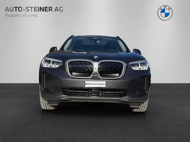 BMW iX3 Impressive