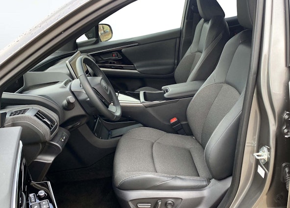 Vehicle image 4 Vehicle image 4