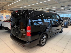 Vehicle image TOYOTA PROACE Verso L2 75KWh Trend