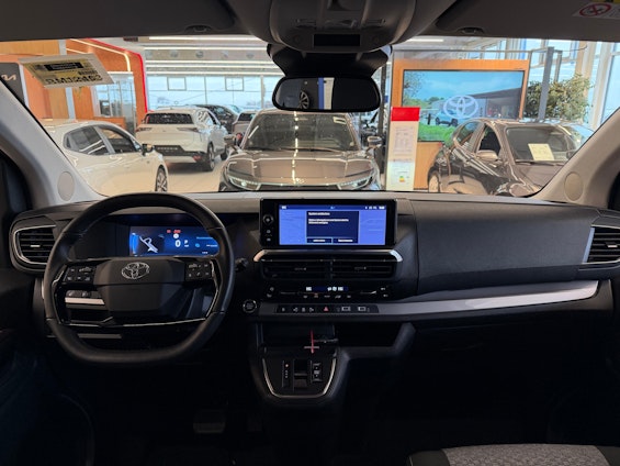 Vehicle image 6 Vehicle image 6