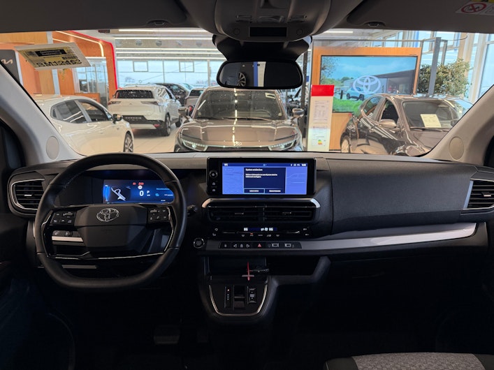 Vehicle image TOYOTA PROACE