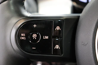 https://vehicle.imgix.net/4170522/339a89a5-5fcd-4de4-86bb-c714c4ff466a.JPG