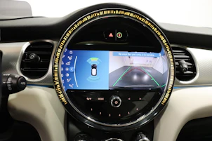 Fahrzeugbild MINI F56 Cooper SE