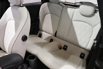 https://vehicle.imgix.net/4170522/681bd11f-3723-443b-914c-7efa94a76ac2.JPG