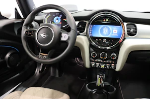 Fahrzeugbild MINI F56 Cooper SE