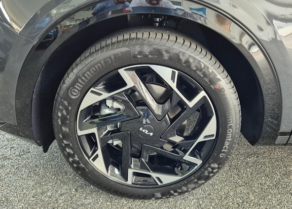 Vehicle image 13 Vehicle image 13