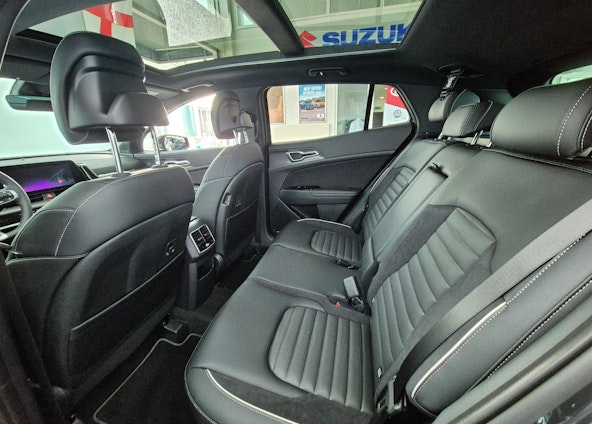 Vehicle image 10 Vehicle image 10