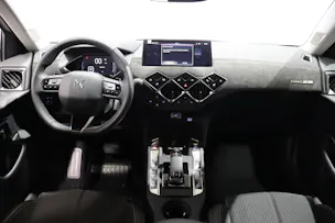DS Automobiles 3 Crossback 1.2 Hybrid Performance Line