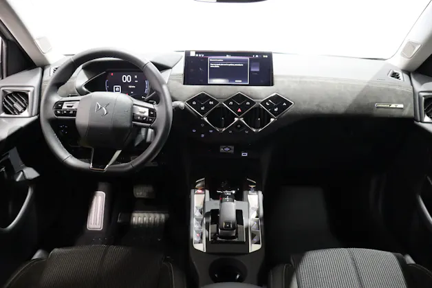 DS Automobiles 3 Crossback 1.2 Hybrid Performance Line