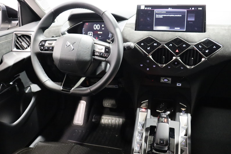 Vehicle image DS AUTOMOBILES DS3