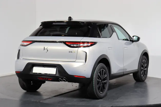 DS Automobiles 3 Crossback 1.2 Hybrid Performance Line