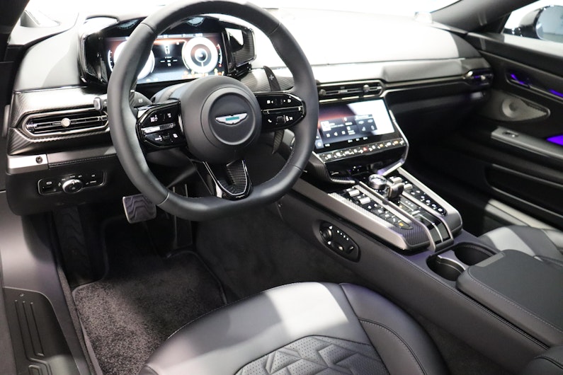 Vehicle image ASTON MARTIN V12 Vanquish