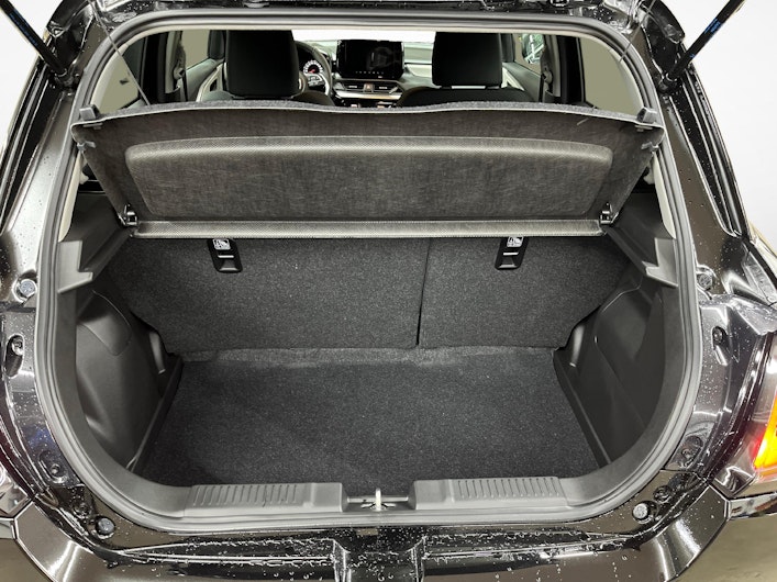 Vehicle image SUZUKI SWIFT