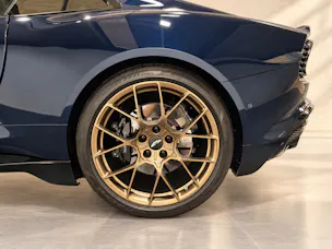 ASTON MARTIN Vanquish 5.2 V12 Bi-Turbo