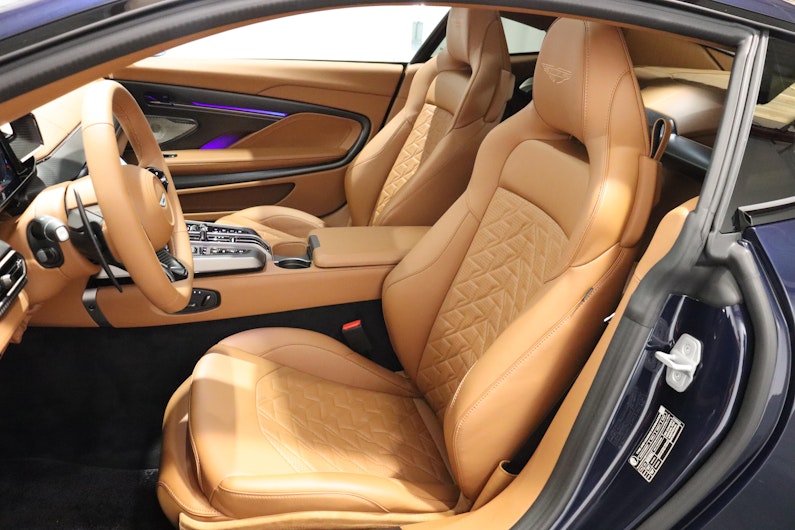 Vehicle image ASTON MARTIN V12 Vanquish