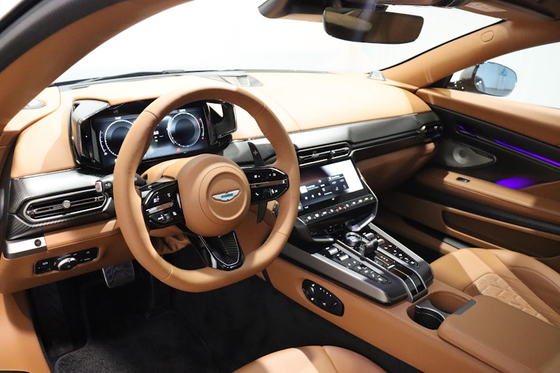 Vehicle image ASTON MARTIN V12 Vanquish